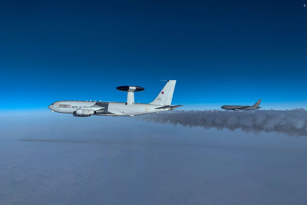 중동에 증파된 E-3 "AWACs" Sentry aircraft