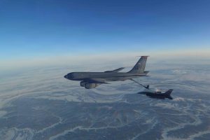 KC-135 공중급유기 추락