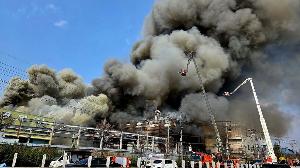 대전 문평동 자동차 부품 공장 화재 발생…50여 명 중경상