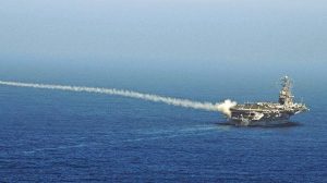 파르스 통신이 공개한 에이브러햄 링컨(USS Abraham Lincoln) 항공모함 드론 공격 사진